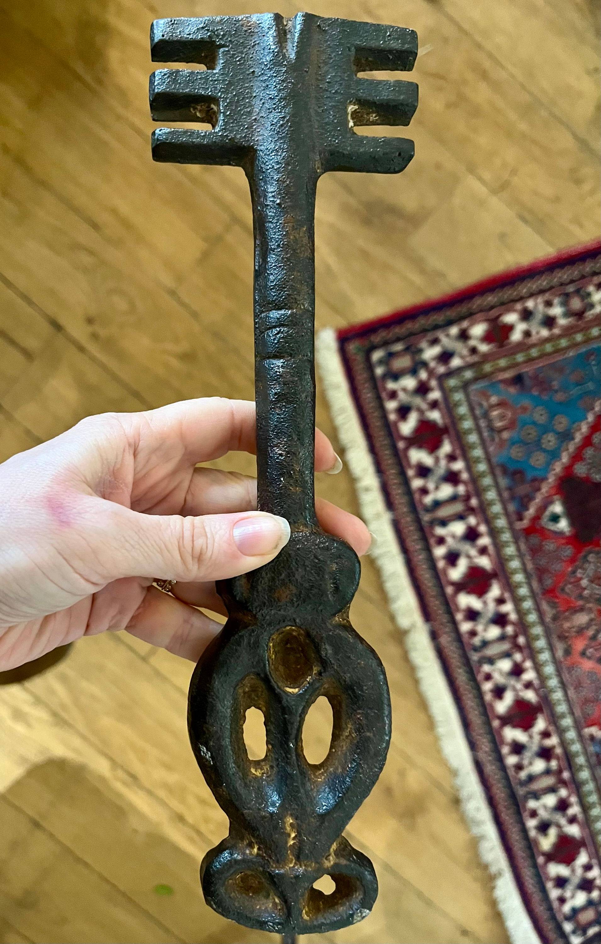 Vends grande clé ancienne - ferronnerie - Ière moitié XXème siècle