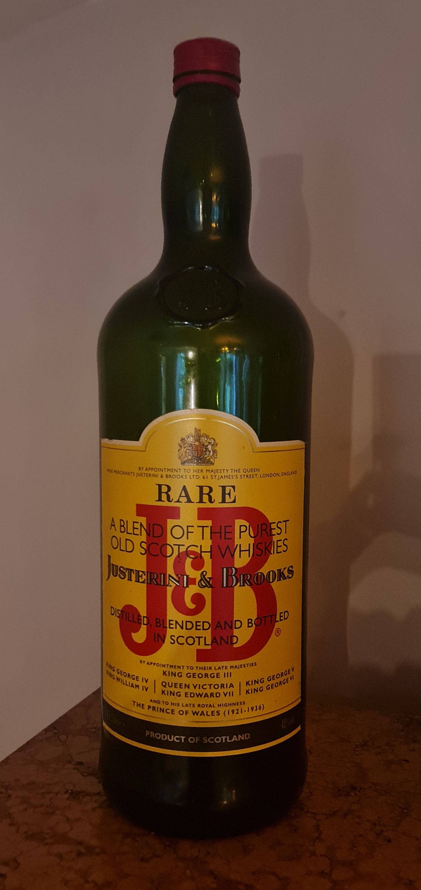 Grande et grosse bouteille JB