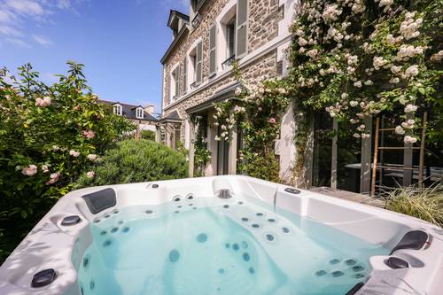 Loue villa plein centre / plage à 3 minutes, avec jacuzzi - 4 chambres, 10 couchages