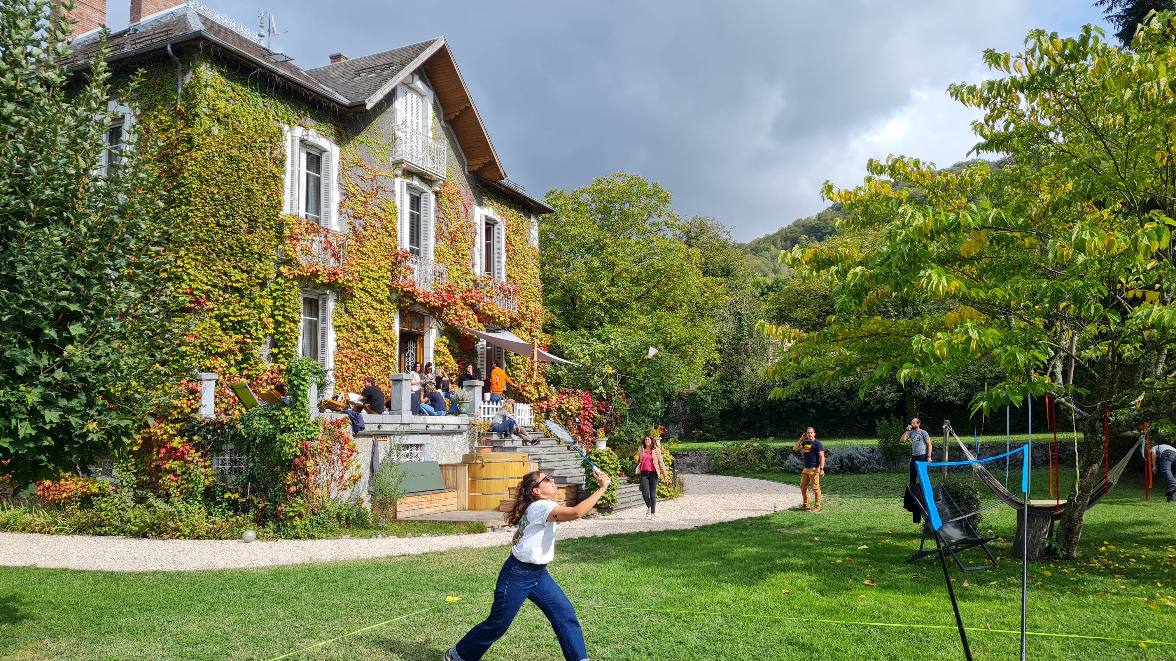 Loue maison familiale dans charmant village pyrénéen - 12 couchages - Saint-Pé-d’Ardet (31)