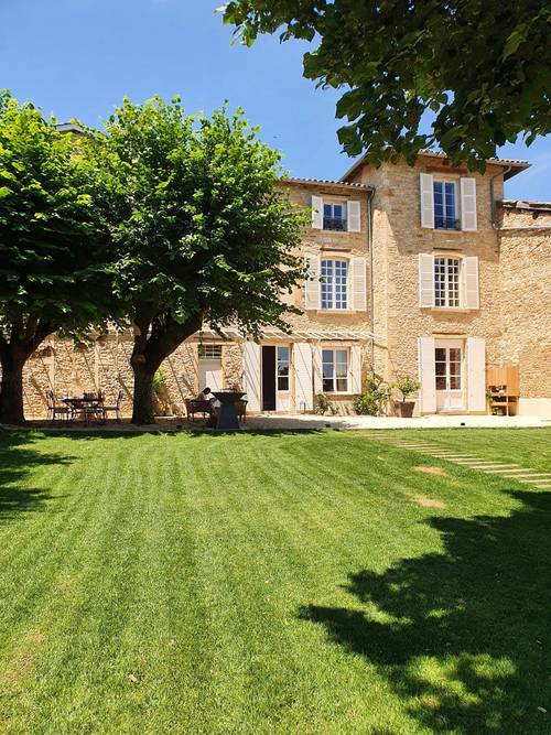 Loue grande maison familiale, 7 chambres · 16 couchages au coeur du Beaujolais, Limas (69)