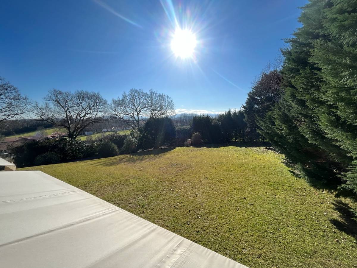 Vends Grande Maison Familiale sur parcelle de 4000m² 5 chambres