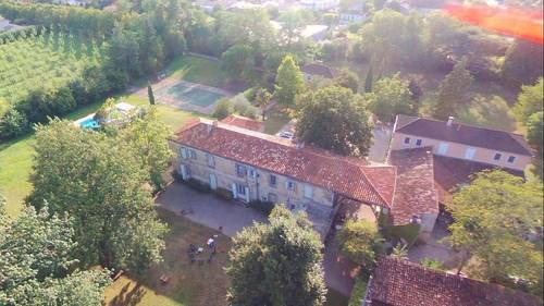 Loue Grande maison de Famille, 25 couchages - 10 ch Villeneuve-sur-Lot (47)