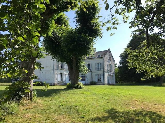 Loue maison de famille en Touraine (37) avec piscine sécurisée - 15 couchages