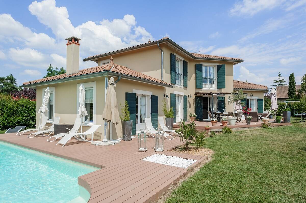 Loue maison avec piscine - 5 chambres, 10 couchages - Dardilly (69)