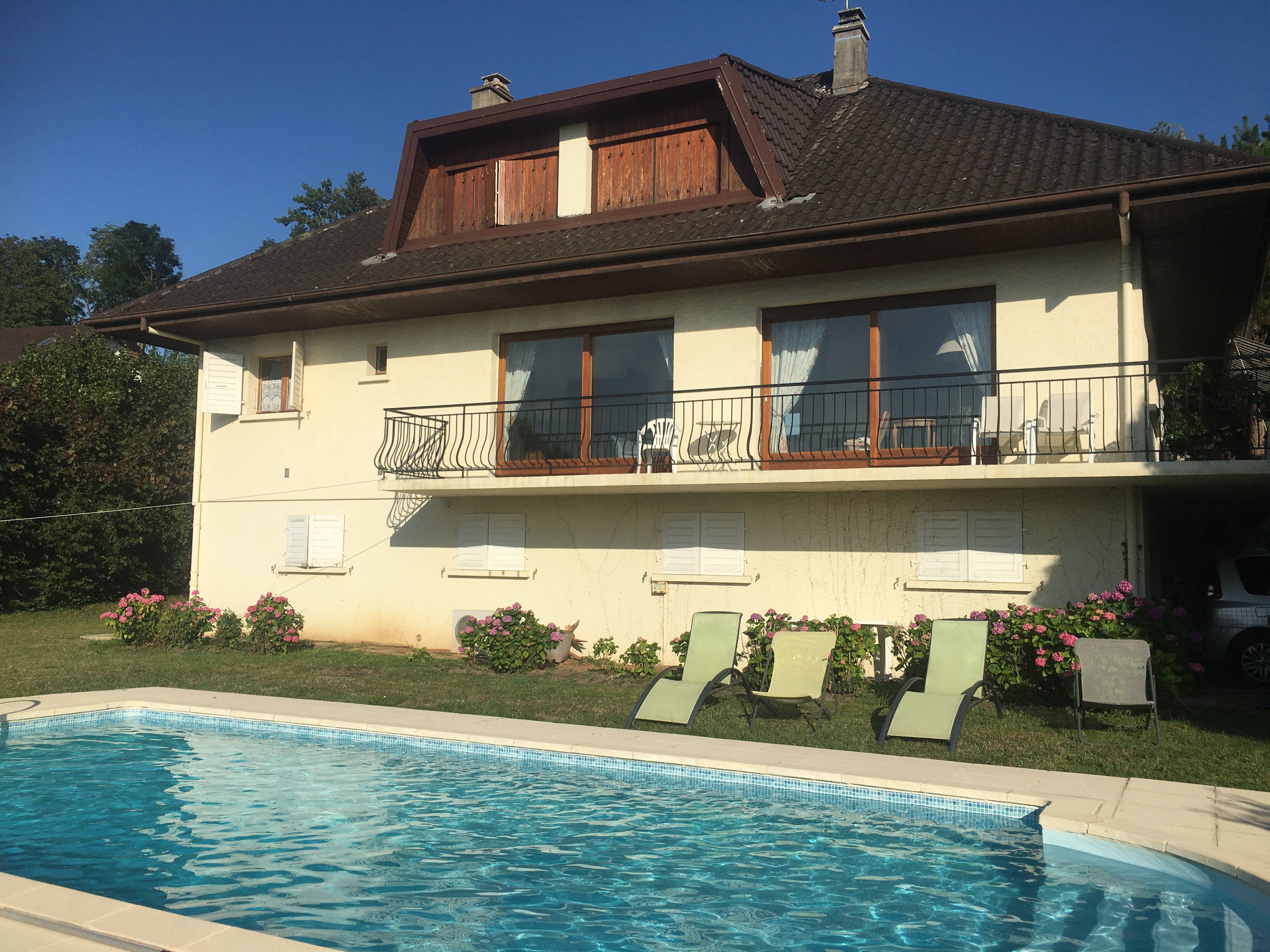 Grande maison avec piscine proche du lac Léman