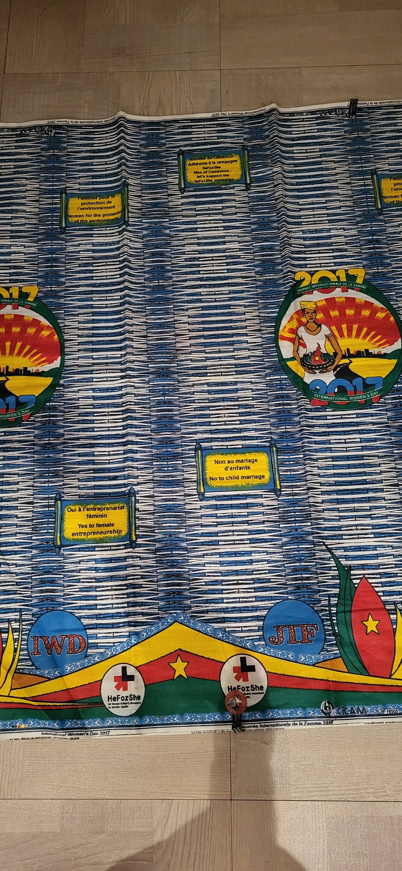 Vends grande pièce de tissu africain