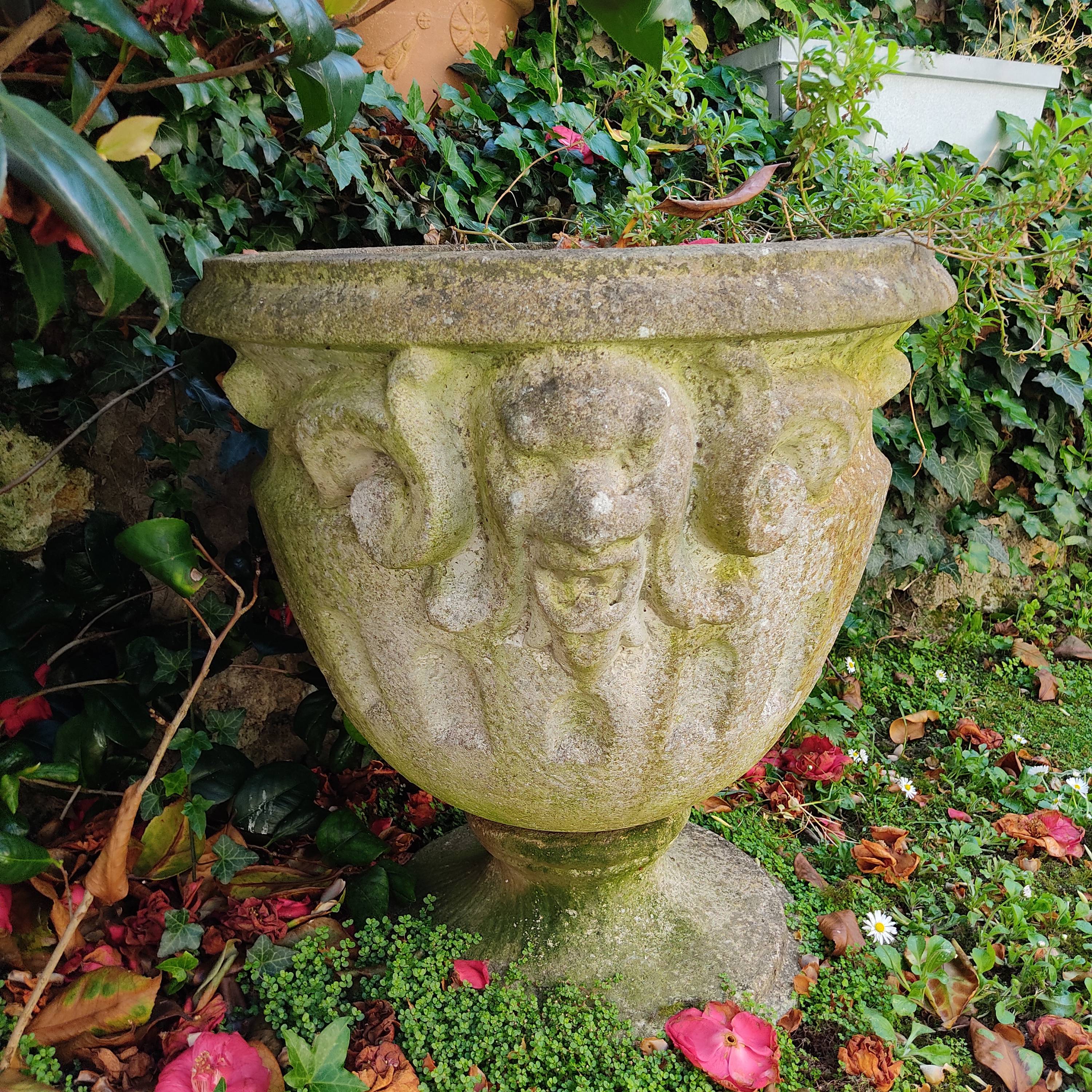 Grande vasque ancienne de jardin