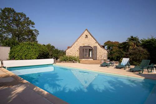 Loue belle maison dans le Lot - 6 à 14 couchages - piscine, vue exceptionnelle - Loubressac (46)