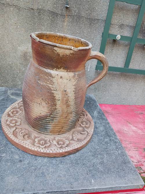 Grosse cruche en grès