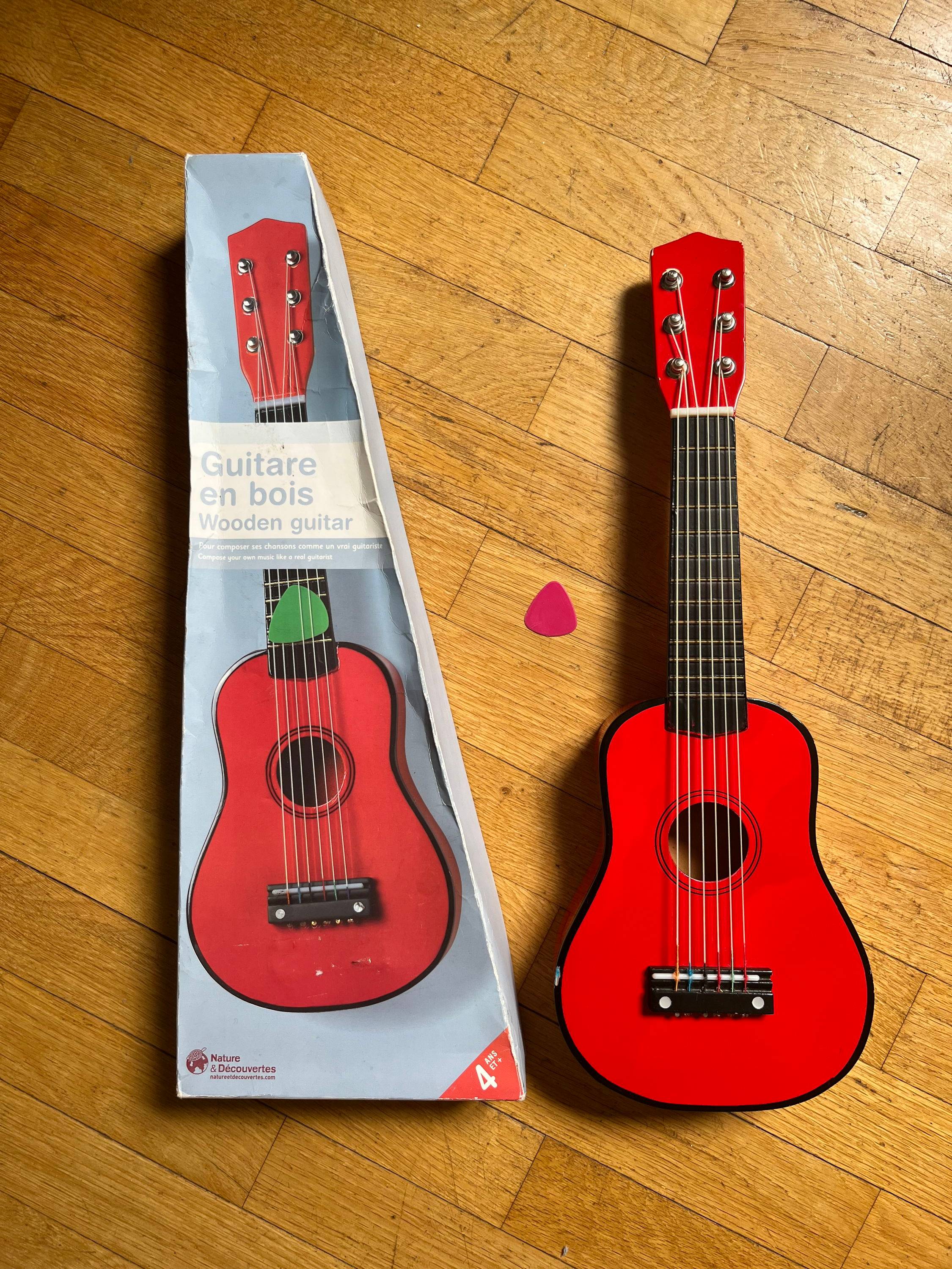 Guitare et maracas enfant 4 ans et +