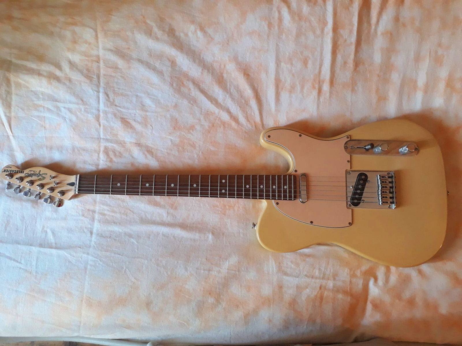 Guitare Squier Fender Telecaster Standard + Ampli Fender FM 210 R
