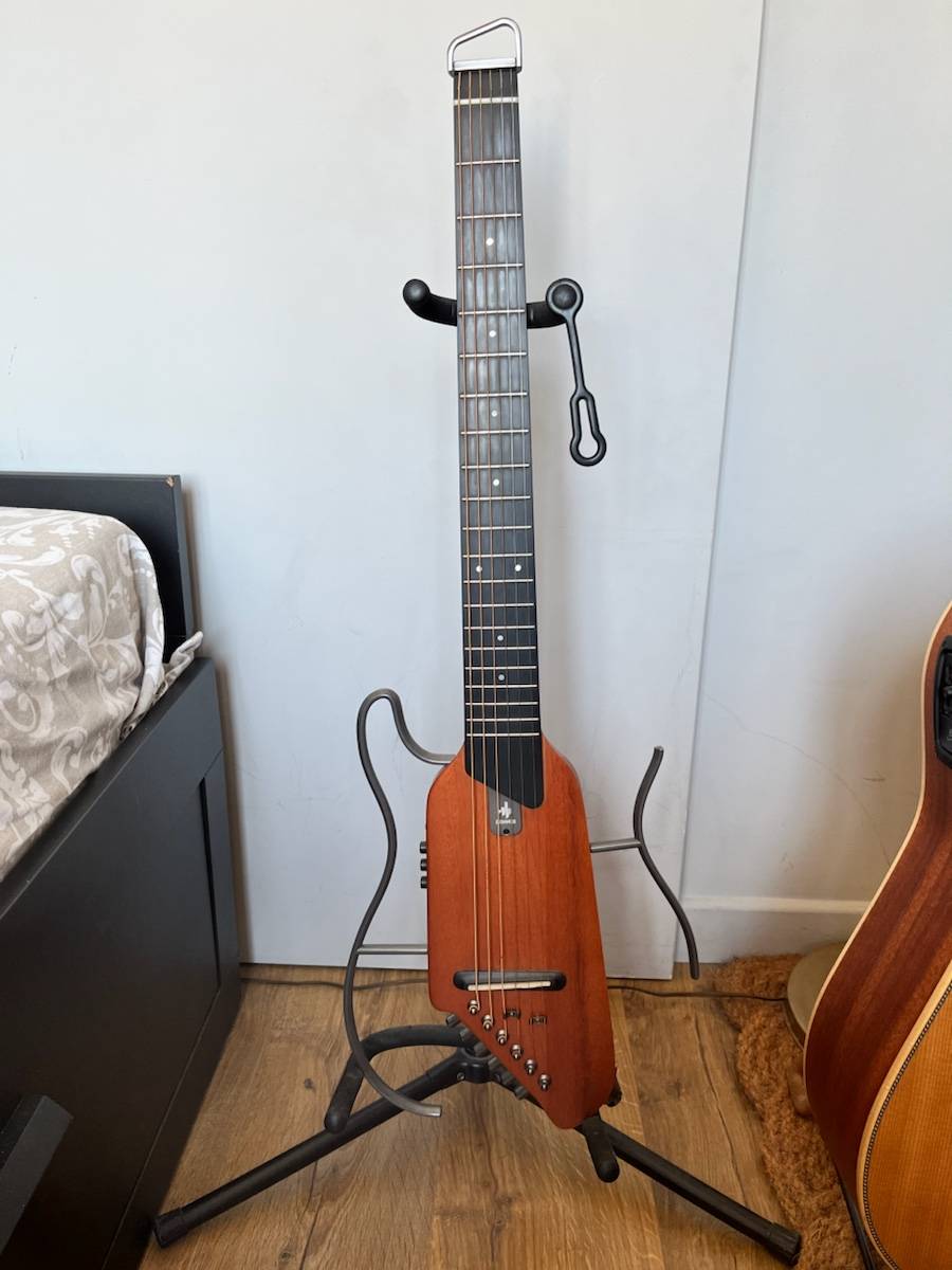 Guitare de voyage Donner Hush-1