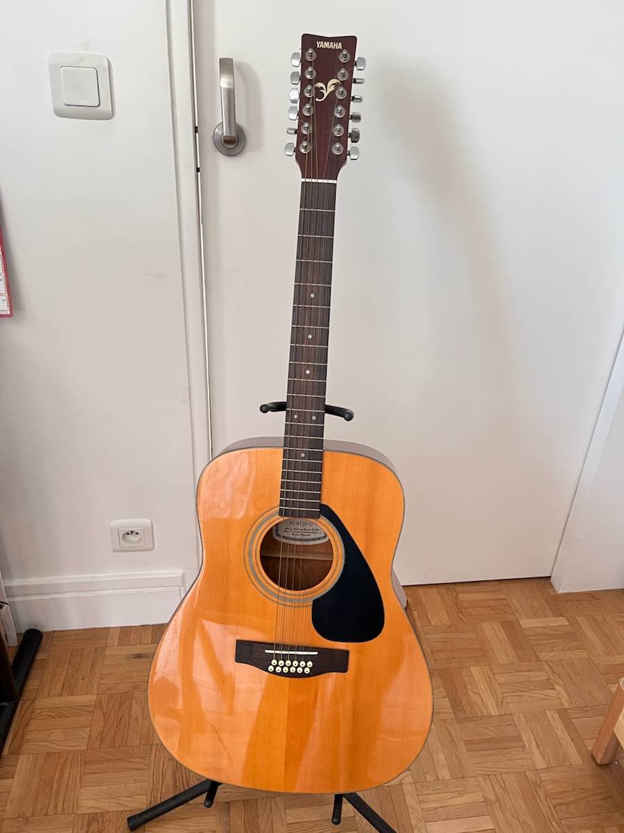Guitare folk Yamaha 12 cordes FG-413S-12
