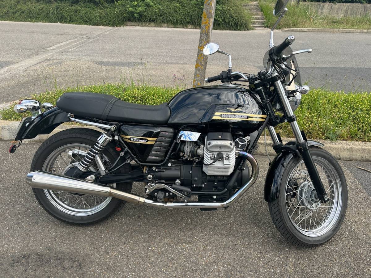Vends Moto Guzzi V7 Classic, 2011, 35000km