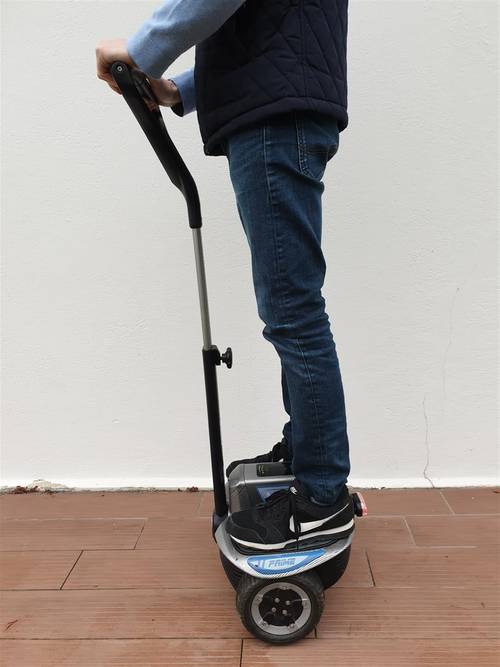 Gyropode / SEGWAY véhicule électrique 18 km/h autonomie : 25 Km