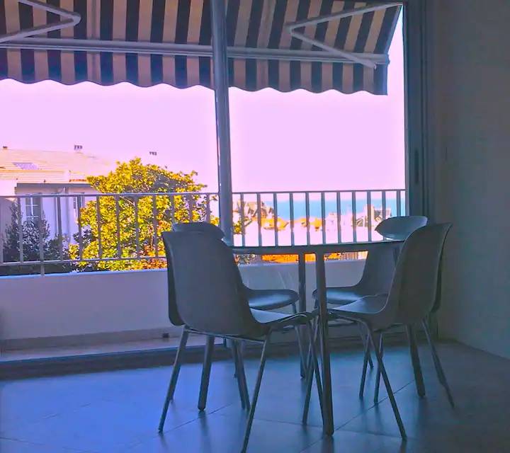 Halles biarritz vends t1bis vue mer résidence sécurisée avec gardien - 30m²