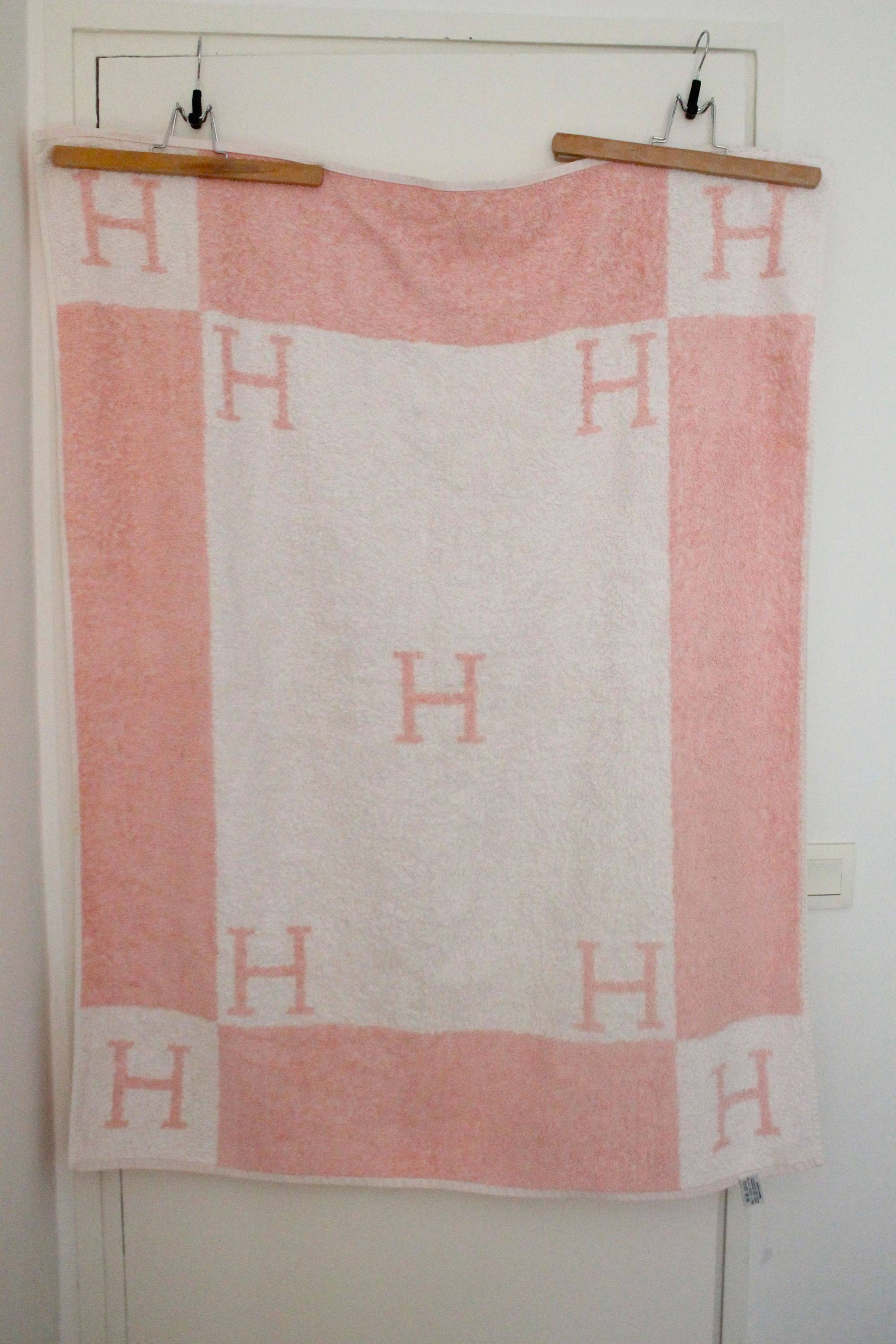 Hermès serviette de bain modèle Avalon en coton éponge jacquard