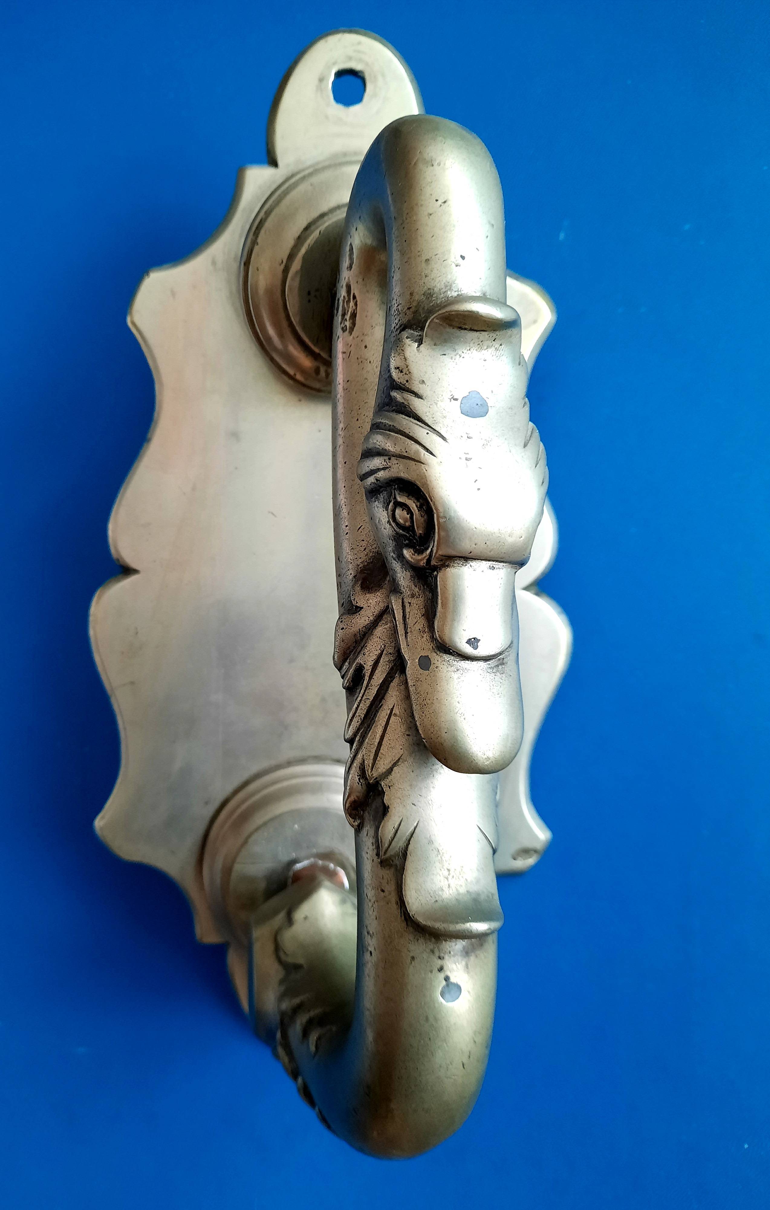 Heurtoir (marteau) de porte ancien col de cygne
