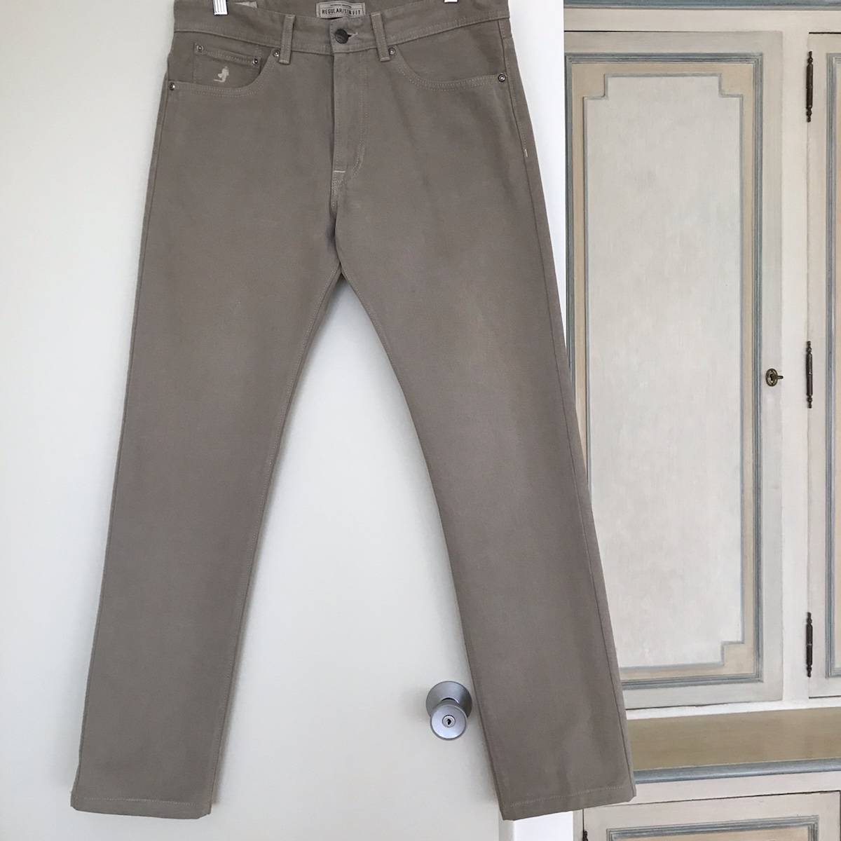 Vends jeans homme MCS couleur mastic - Taille 42