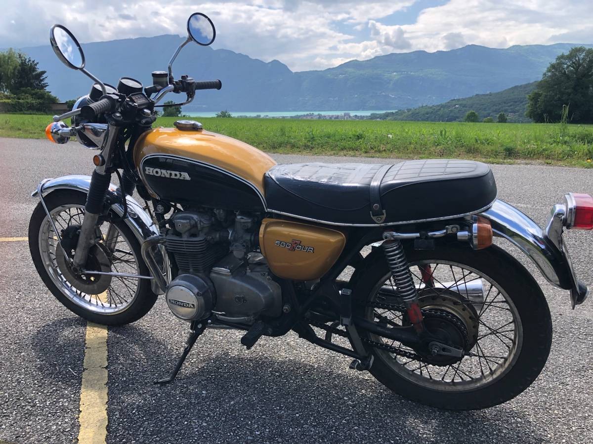 Honda 500 four jaune doré