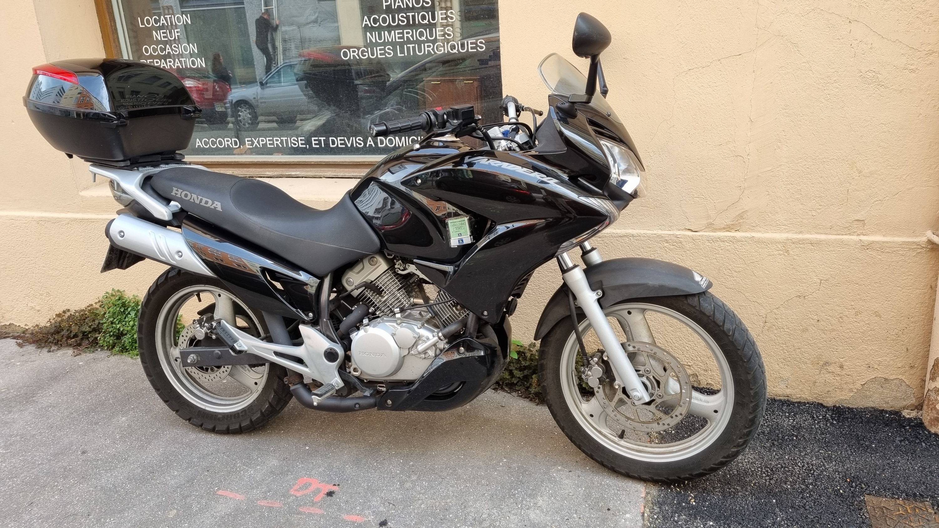 Moto Honda 125 Varadero injection