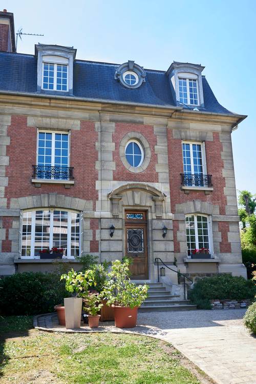 Loue "L’Hôtel Particulier", maison d’hôtes et d’événementiel, 8 couchages à Asnières-sur-Seine