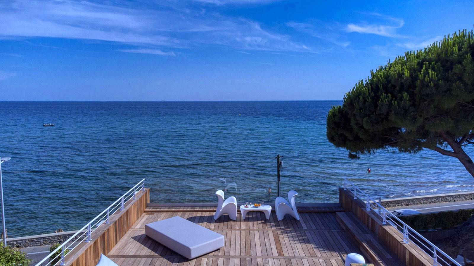 Loue Sea Sand House. Villagalerie Bord mer 8 couchages La Ciotat (13