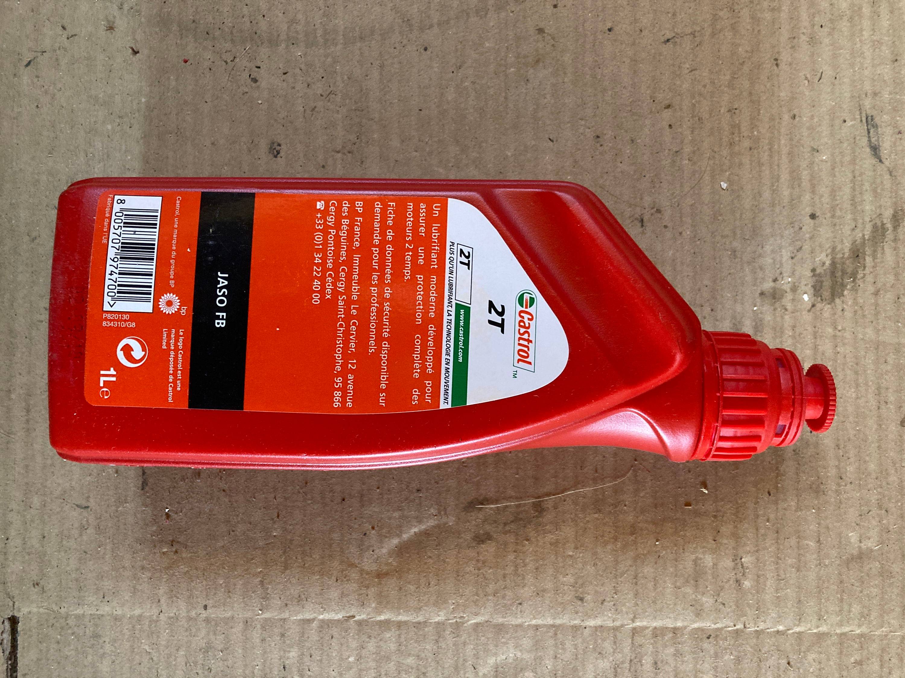 Vends huile Castrol 2T scooter moto quads, 2025, 1km