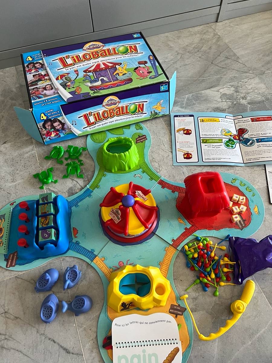 Vends jeu de société L’iloballon Cranium à partir de 5 ans en parfait état et complet