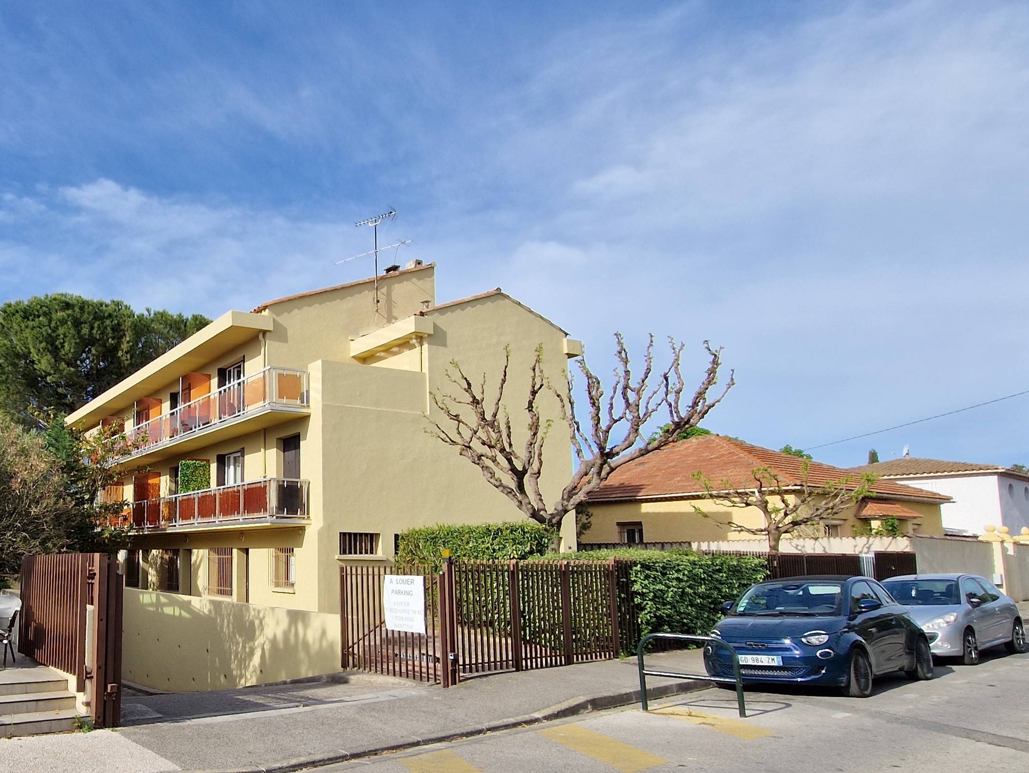 Vends immeuble de rapport - 12 appartements, 390m², Aix-en-Provence (13)