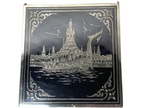 Indochine, ancien coffret cigarettes argent décor temple début XXème