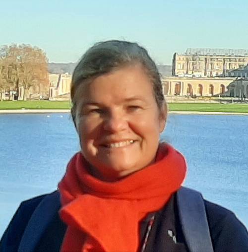 Auxiliaire de vie (infirmière DE) recherche heures auprès de personnes âgées ou porteuses de handicap