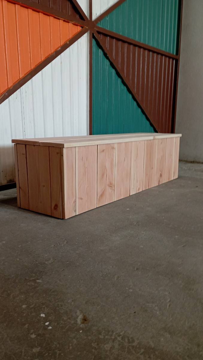 Banc de jardin en bois