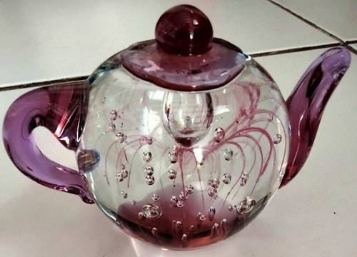 Jolie petite théière décorative