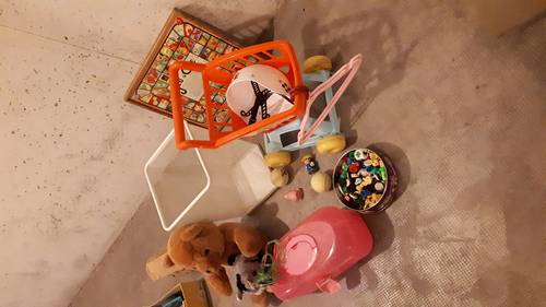 Lot de jouets pour enfants