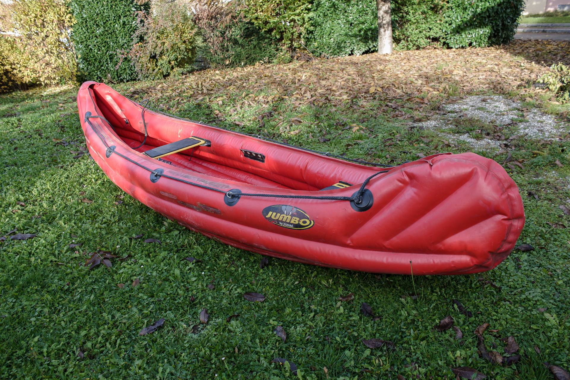 Kayak gonflable Jumbo rouge (zodiac) on Gens de Confiance