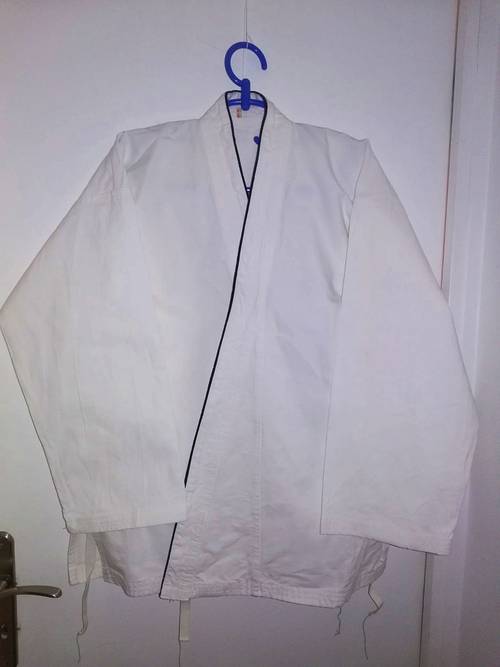Kimono de karaté- taille 38