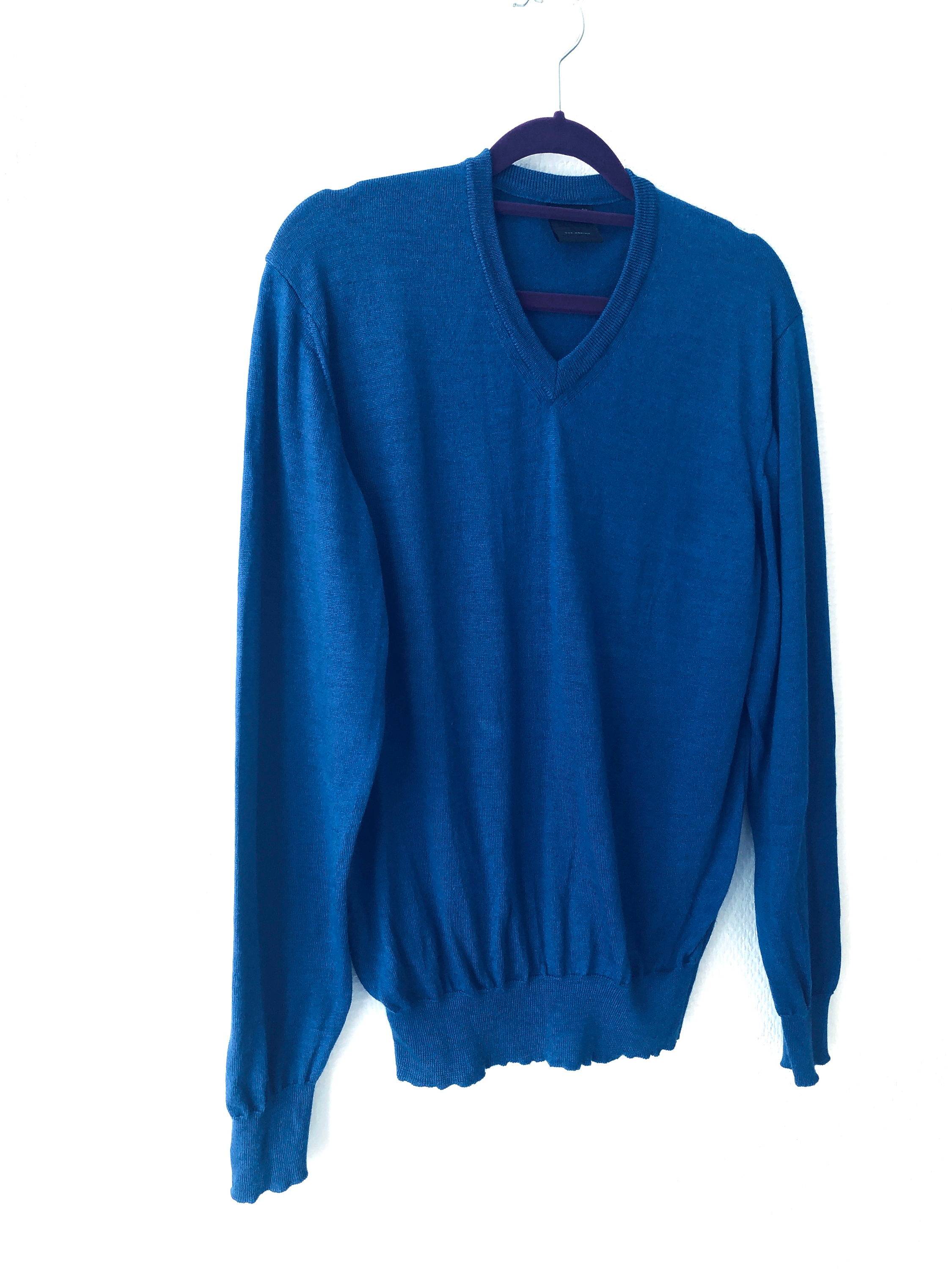 Vends pull col V laine Merinos homme bleu roi - Taille L