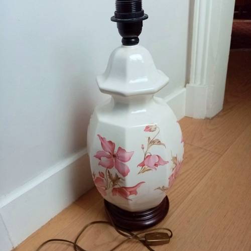 Pied de lampe
