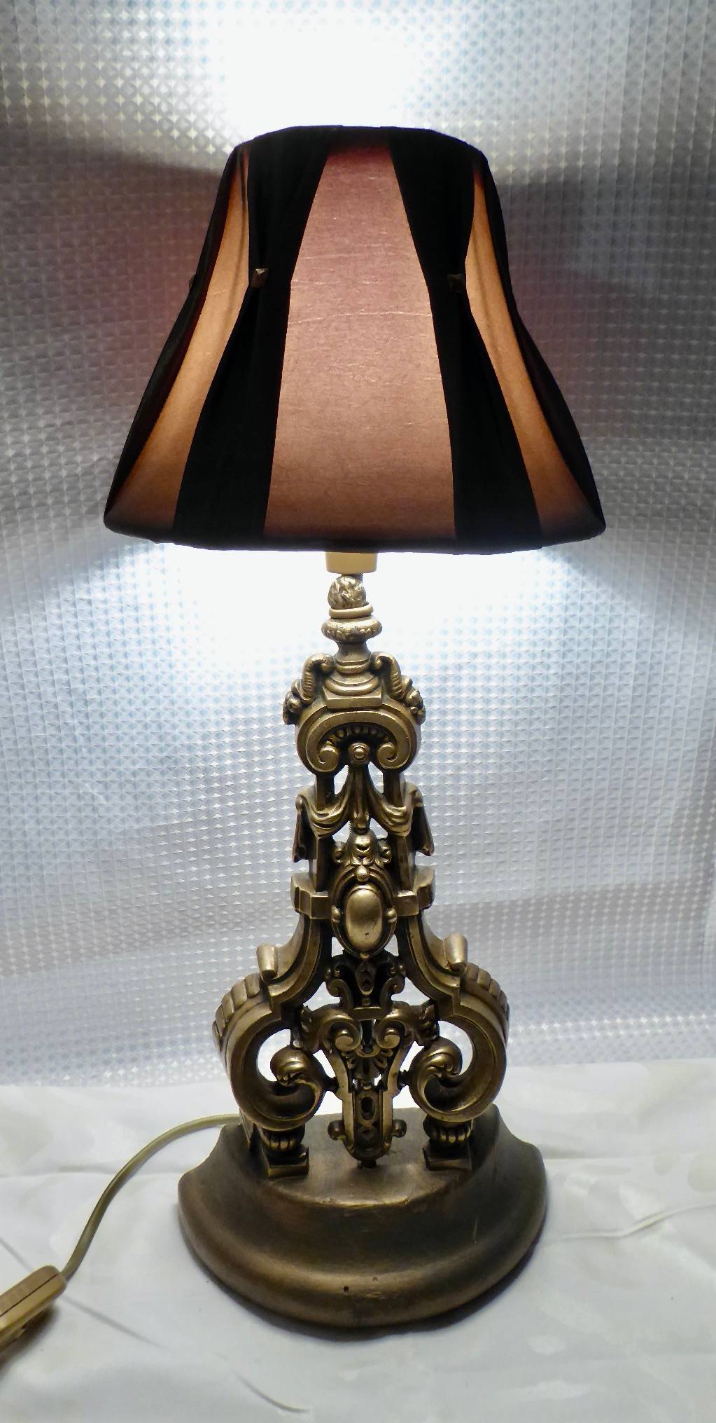 Superbe Lampe Ancienne Vintage – État Fonctionnel – Déco Rétro