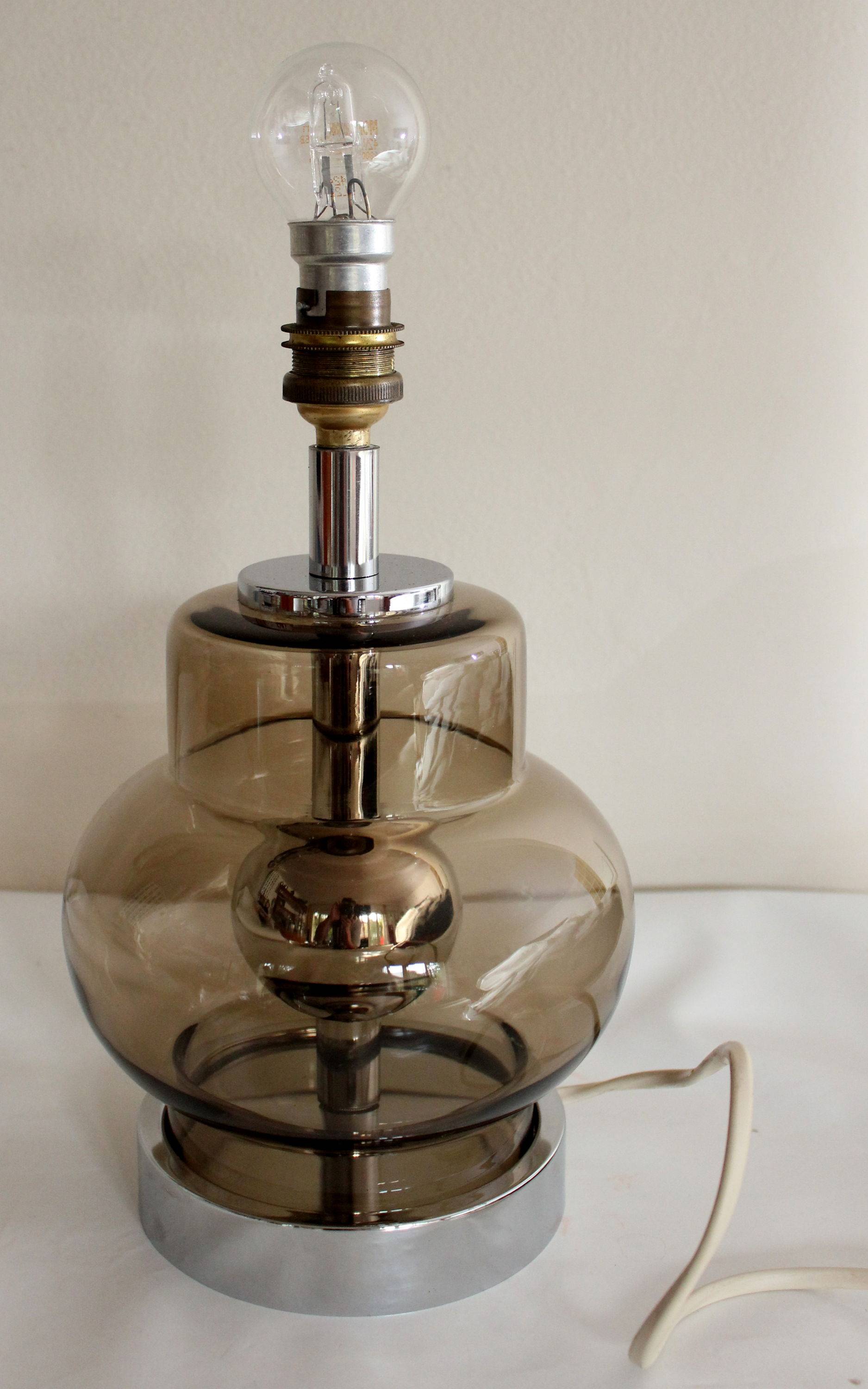 Vends lampe design Germany 60-70 Doria Leuchten chrome et verre fumé