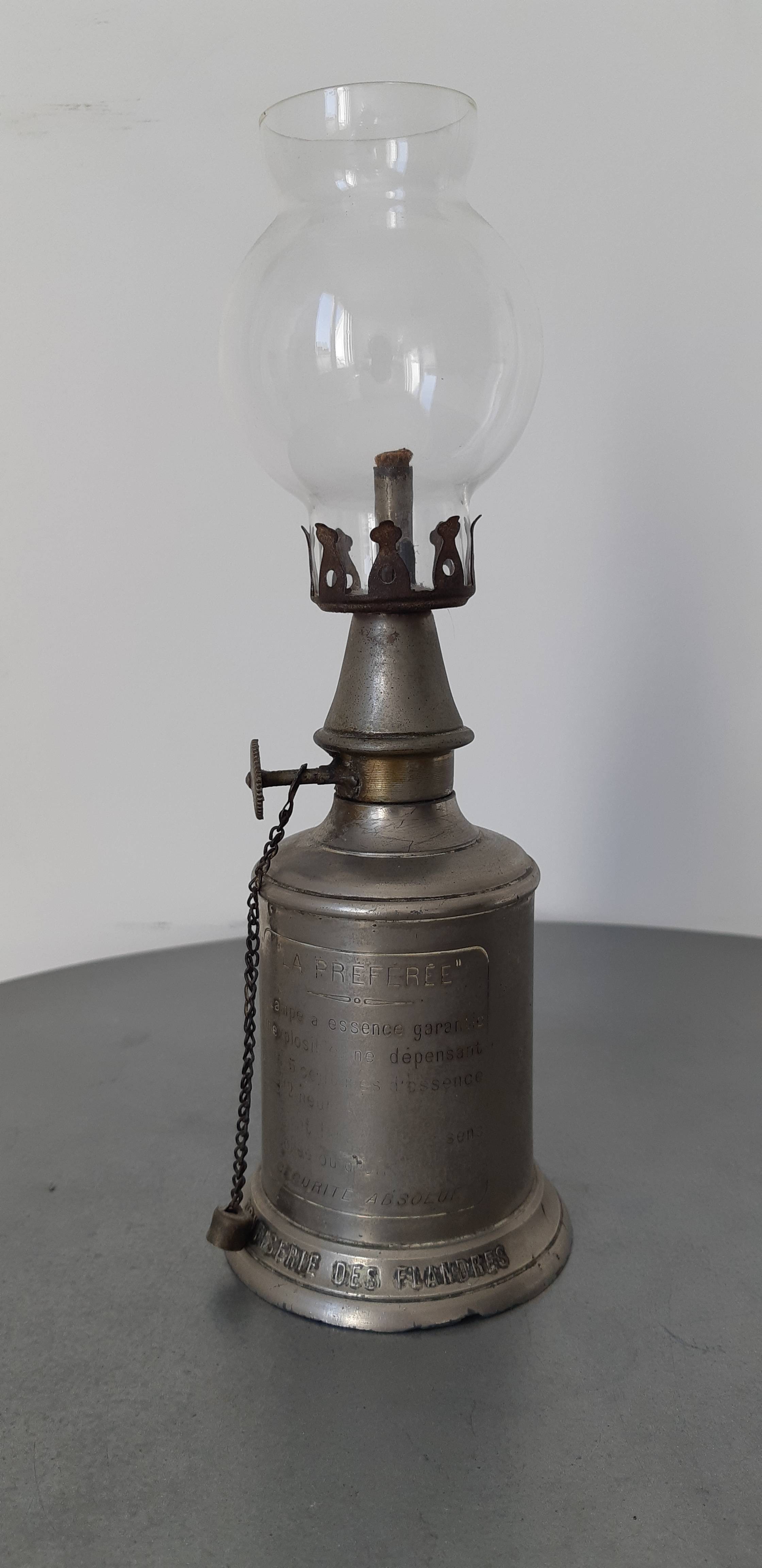 Lampe à essence