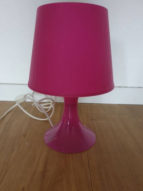 Lampe Ikea Rose Fuchsia