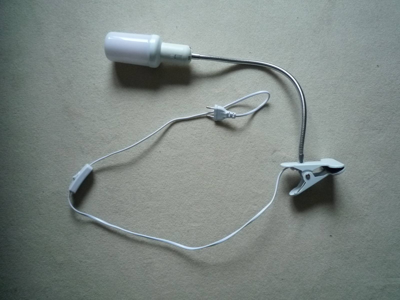 Lampe à pince douille E27 avec ampoule à flamme Led