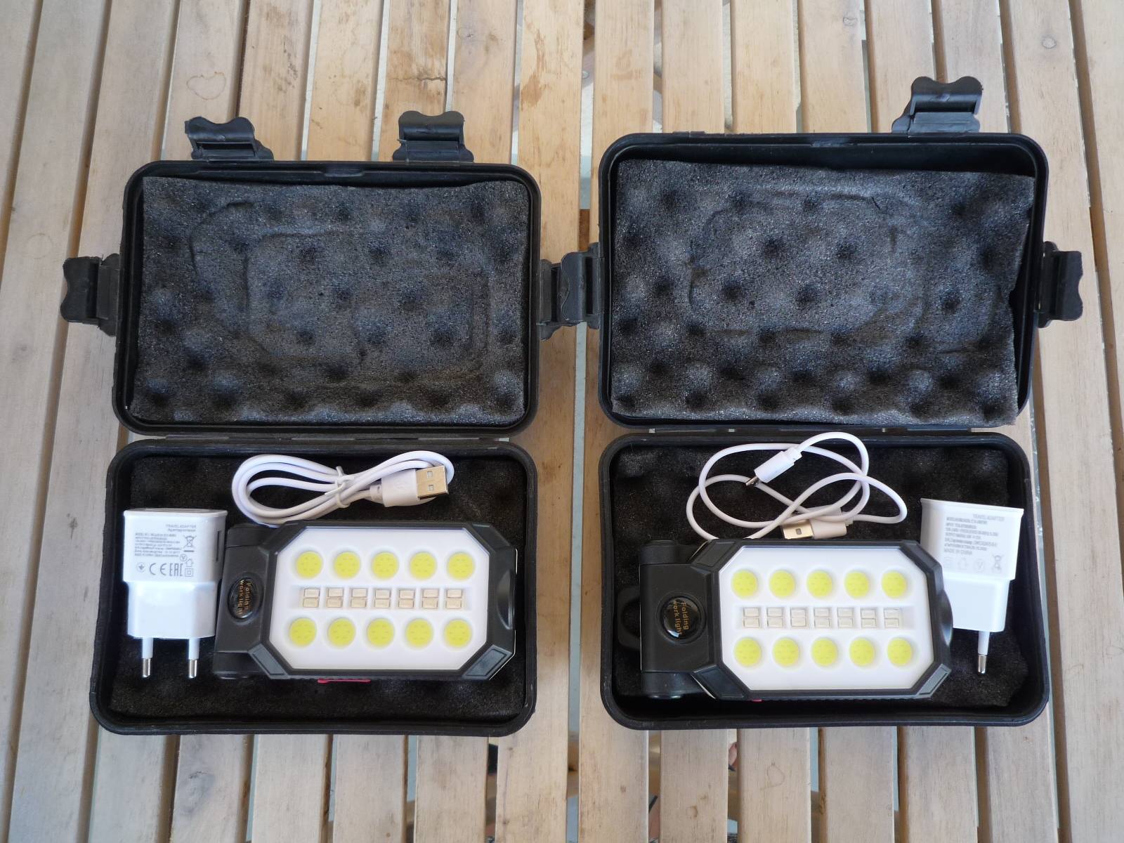 Vends lot de 2 lampes torche flash tricolore