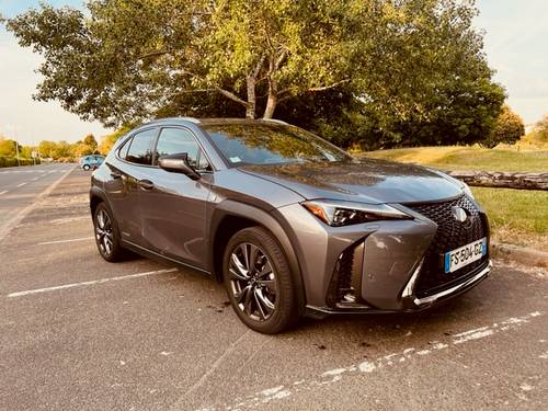 Lexus Hybride UX250h 4WD F Sport Executiv - 2020, 26000km