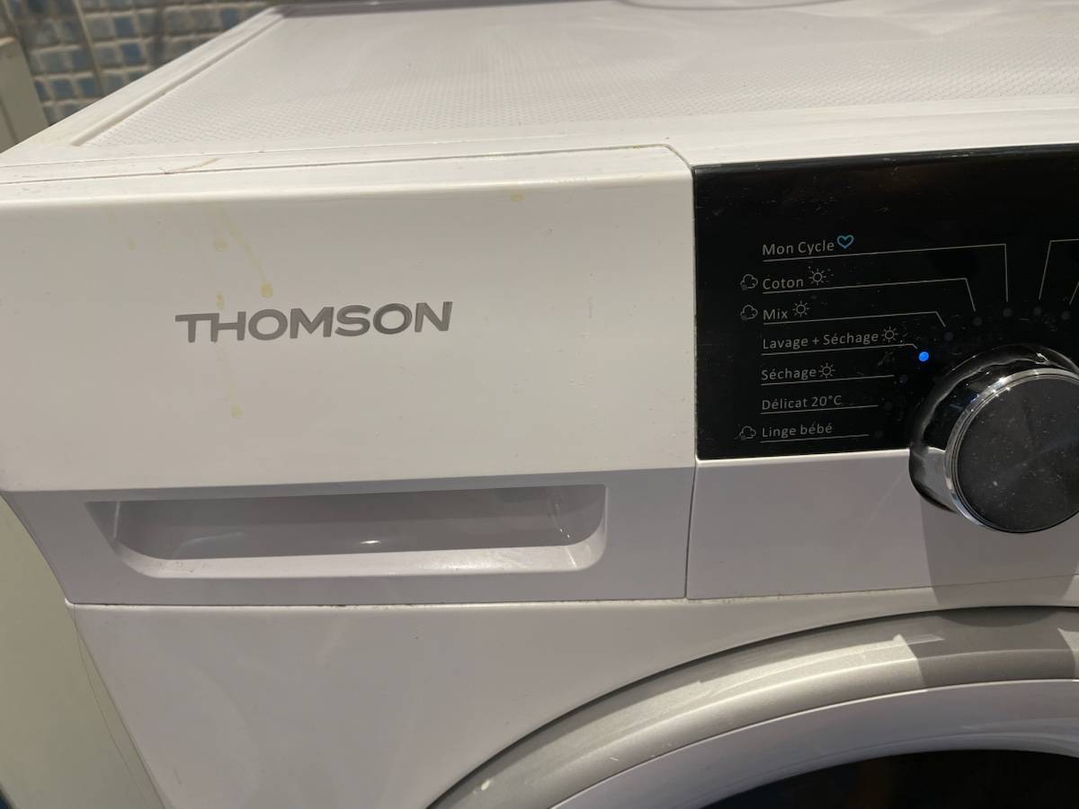 Lave-linge séchant Thomson THWD86140WH/capacité 8 kg lavage 6 kg séchage.T.B état,aucune égratignure 180€