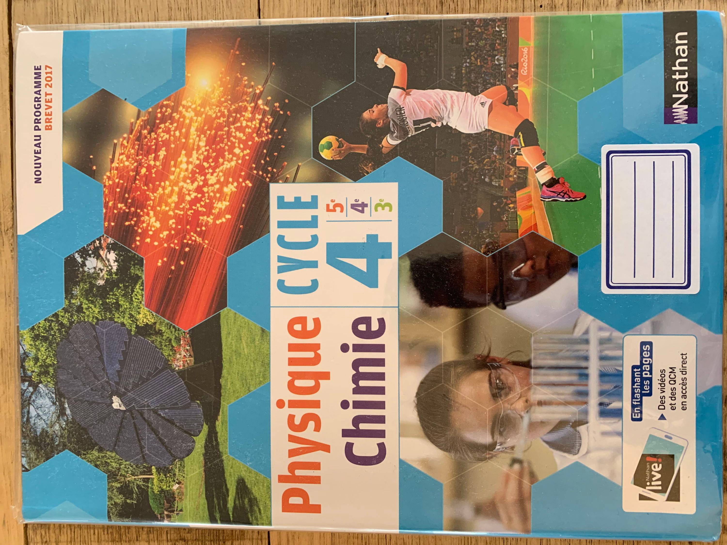 Livre physique chimie cycle 4, 5è 4è 3è ISBN 9782091717944