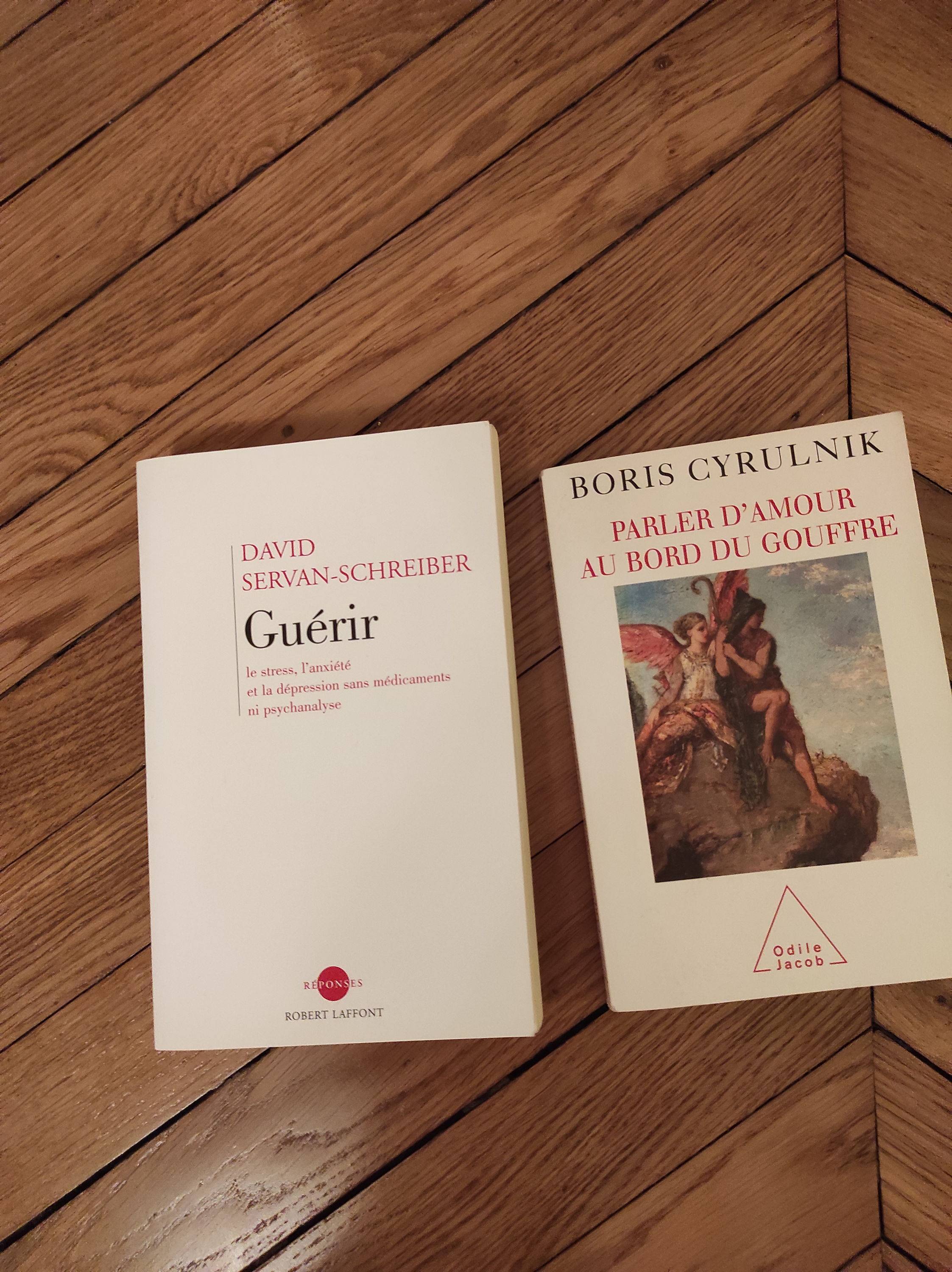 Vends 2 livres différents auteurs